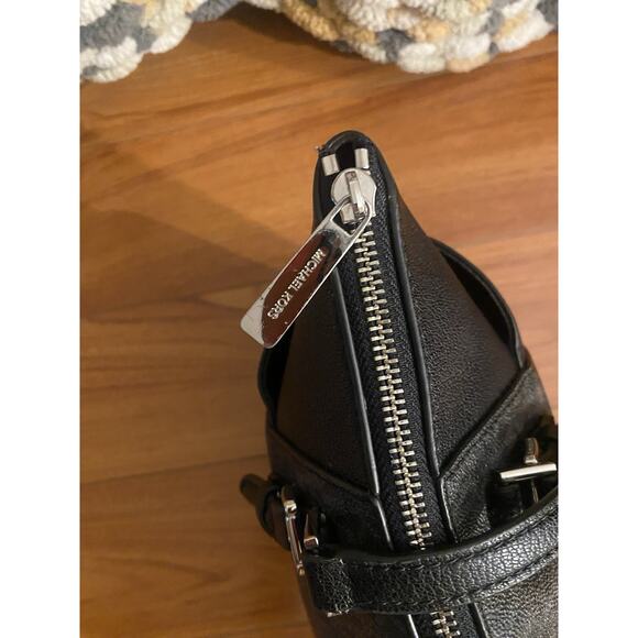 Michael Kors Jet Set Signature Shoulder Bag Blk - Picture 4 of 11